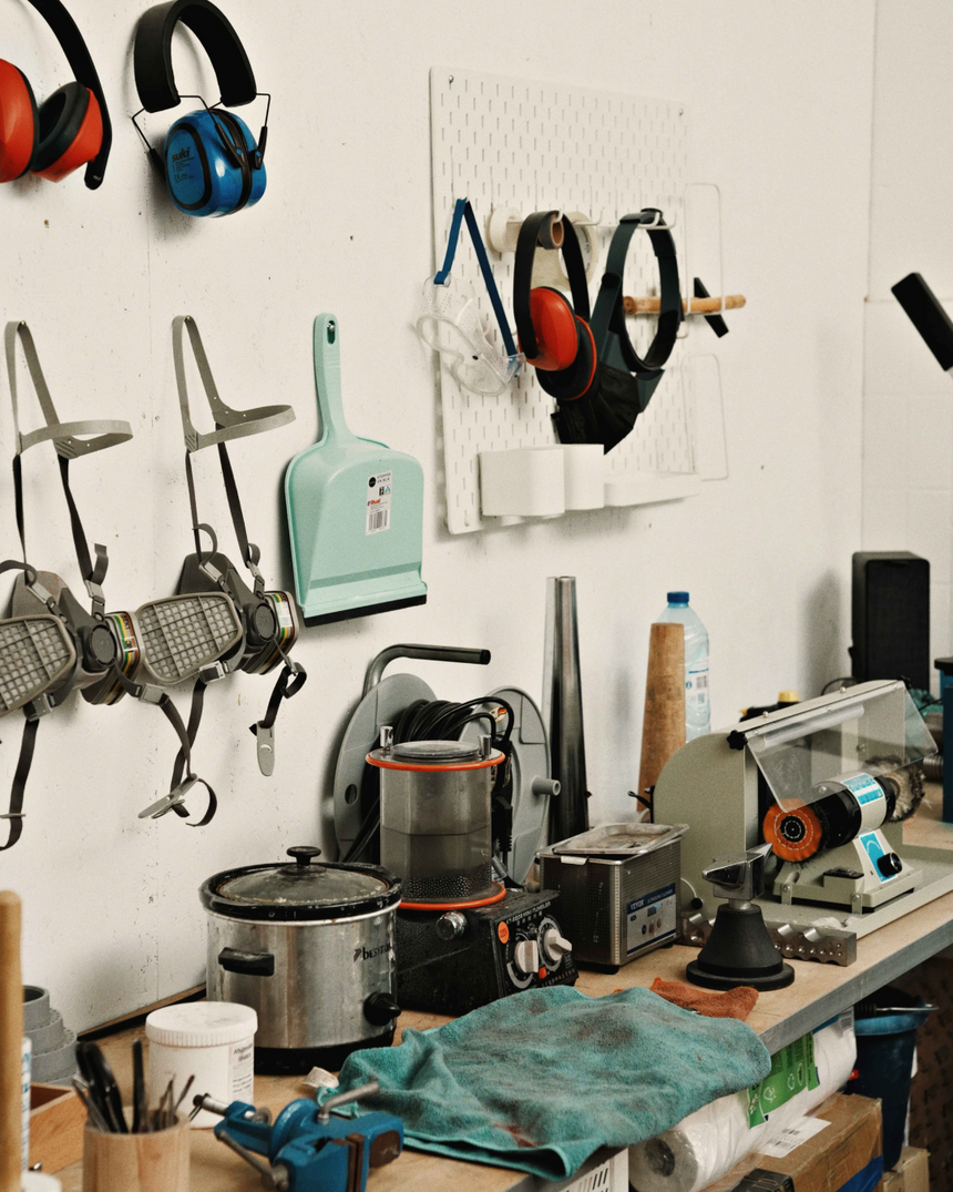 Rent a jewellery workbench